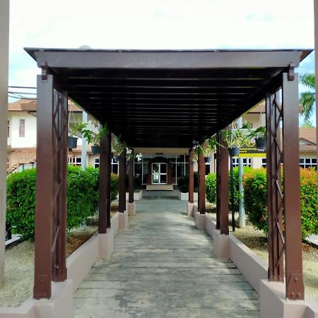 Hotel Seri Malaysia Bagan Lalang Sepang Ngoại thất bức ảnh